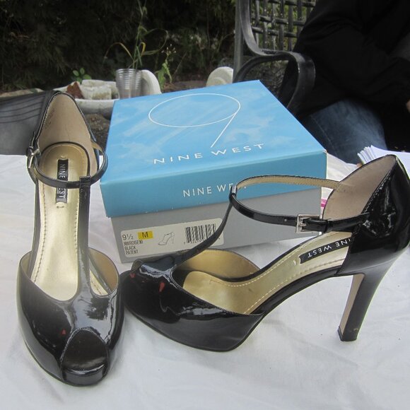 NINE WEST CLASSY "NWROISE90" BLACK PATENT DRESS HEEL 9.5M - Picture 1 of 7
